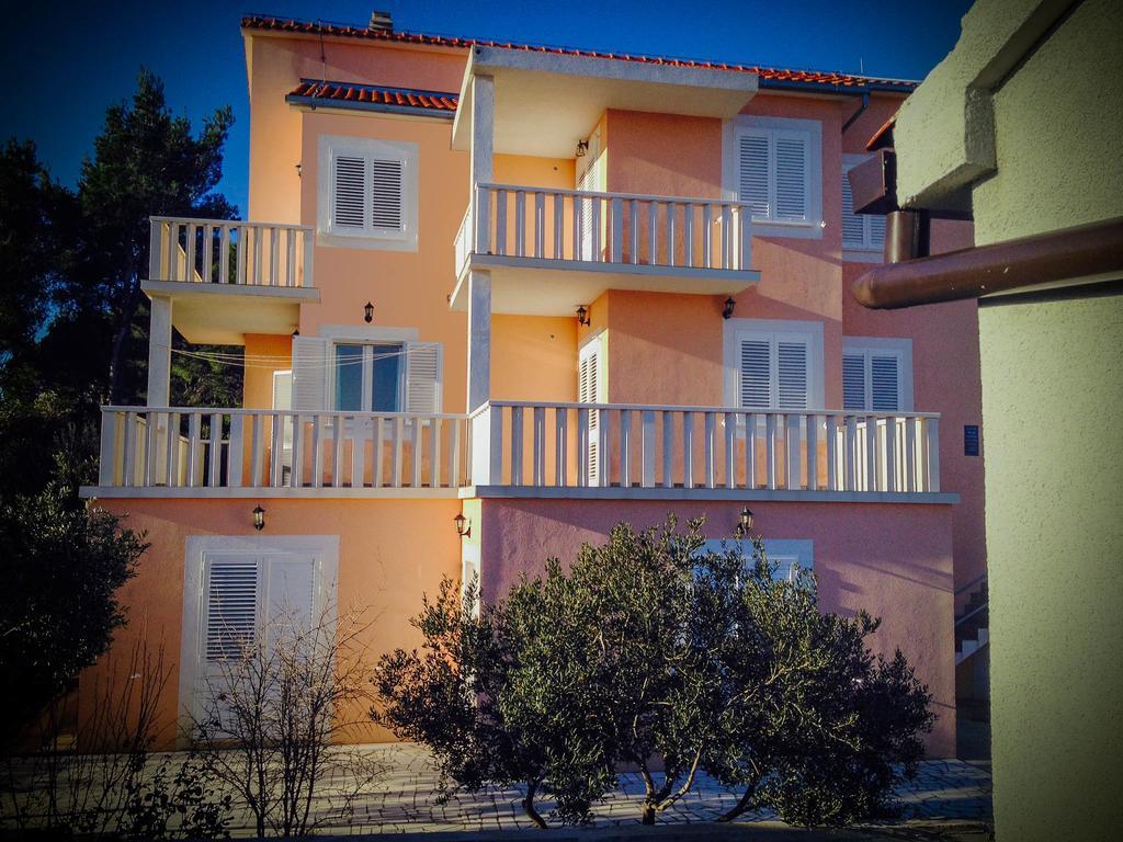 Villa Bella Vista Lumbarda Exterior photo